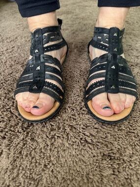 Women’s Black Strappy Gladiator Sandals